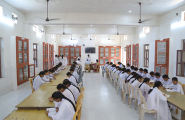 Karan Singh School Facilities