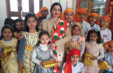 Karan Singh School Facilities