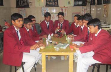Karan Singh School Facilities